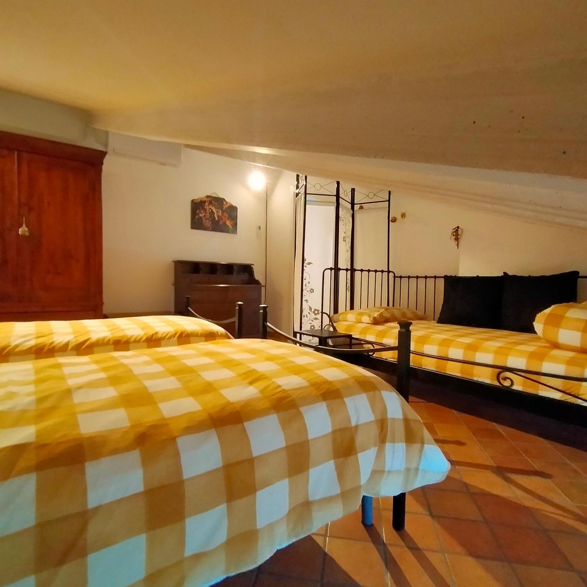 Apartament Mansarda Viti - Sguardo Su Frontone - Zewnętrze zdjęcie
